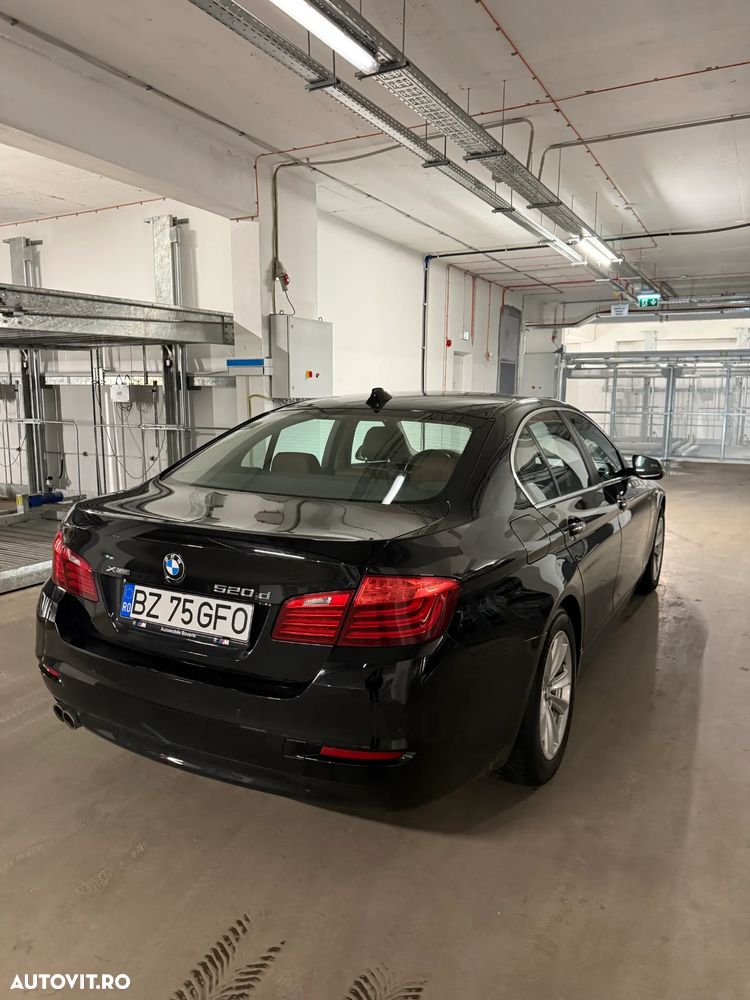 BMW Seria 5 520d xDrive AT - 8