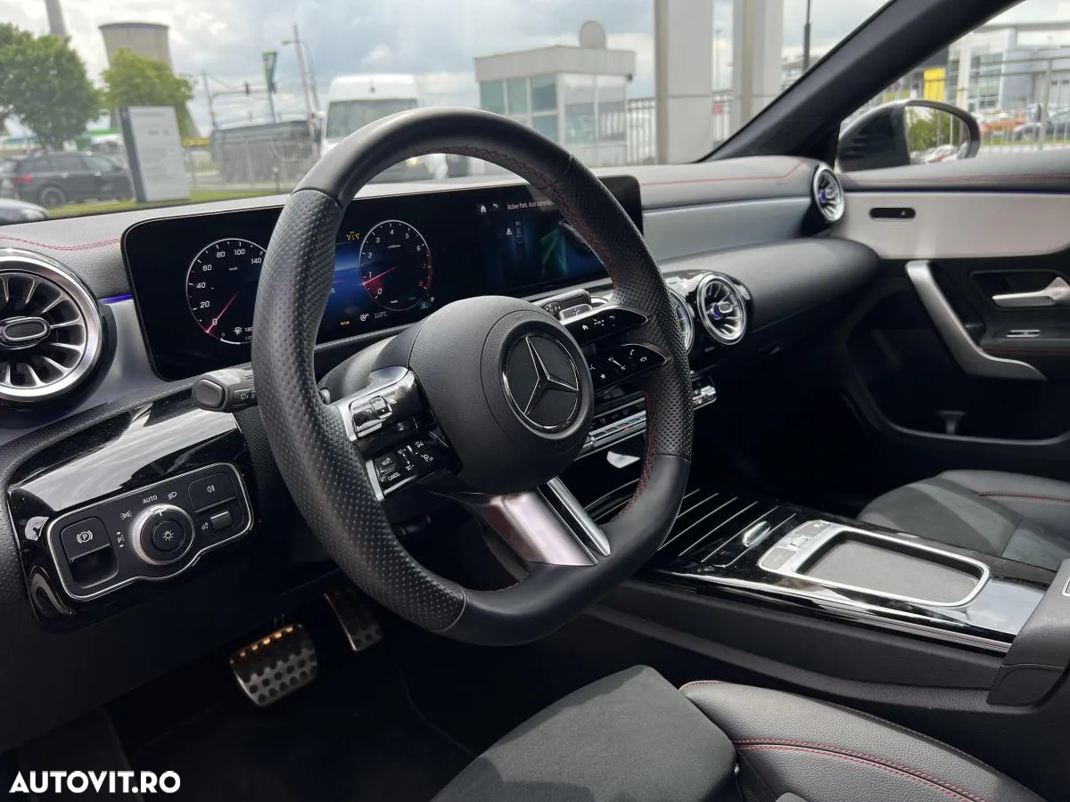 Mercedes-Benz CLA 200 MHEV Coupe - 10