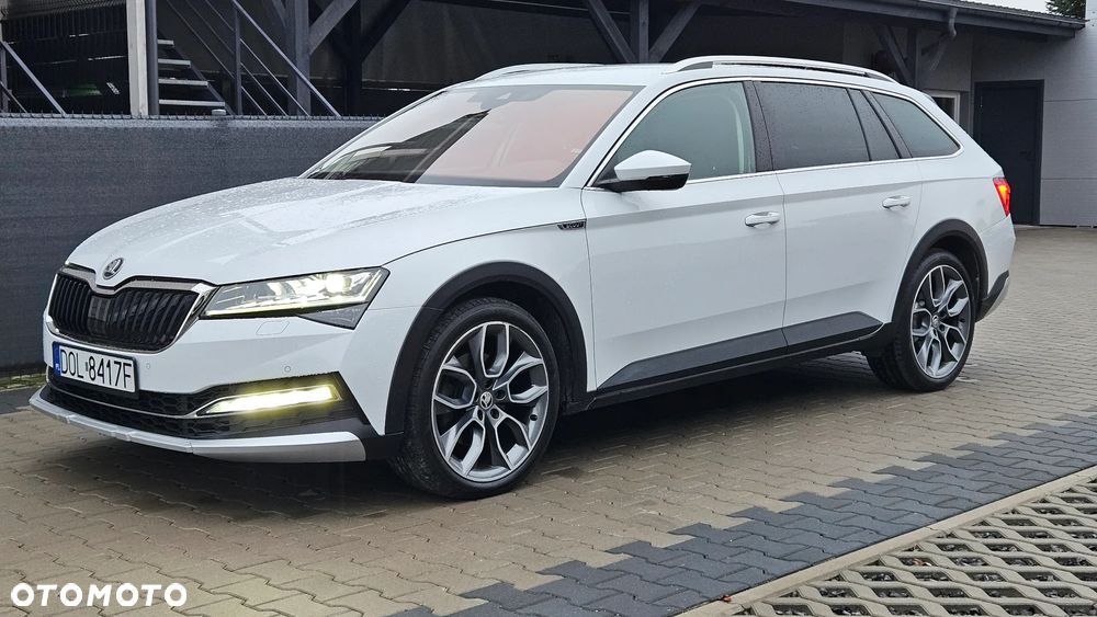 Skoda Superb 2.0 TDI SCR 4x4 Scout DSG - 27