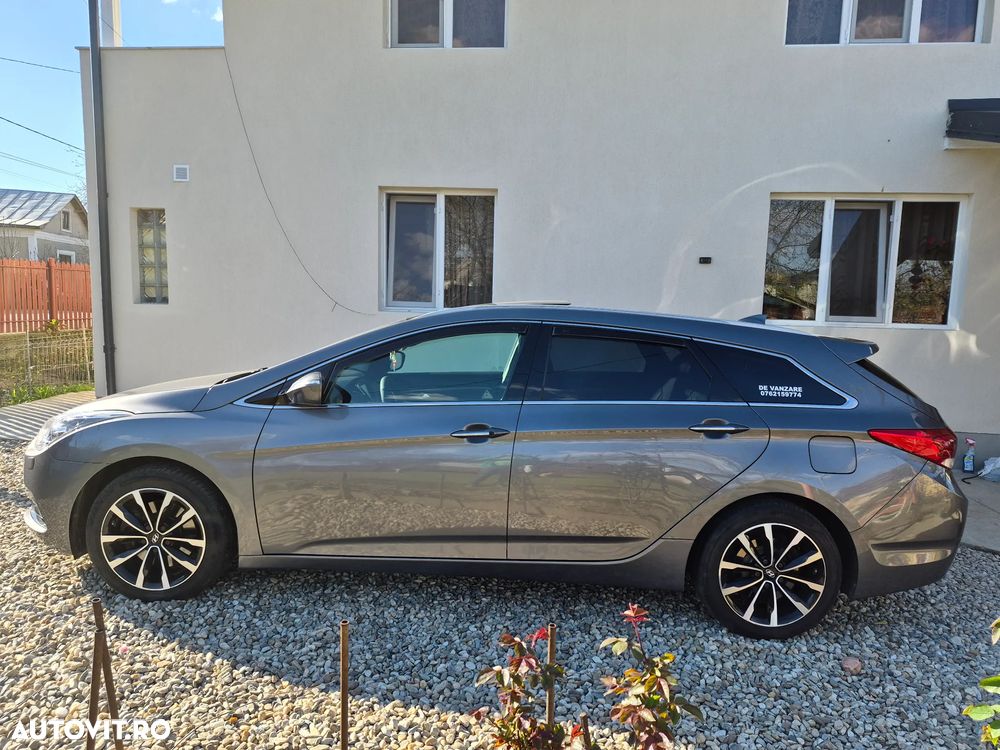 Hyundai i40 Kombi 1.7 CRDi DCT Premium - 3