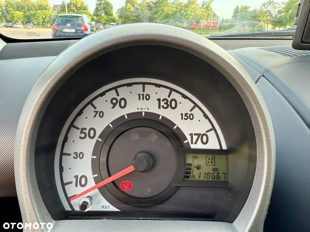 Toyota Aygo 1.0 VVT-i Luna MM A/C - 26