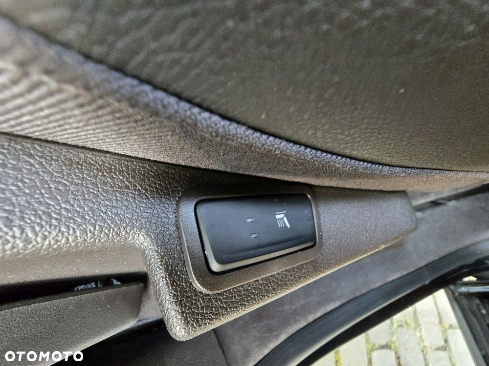 Renault Espace BLUE dCi 200 EDC LIMITED - 29