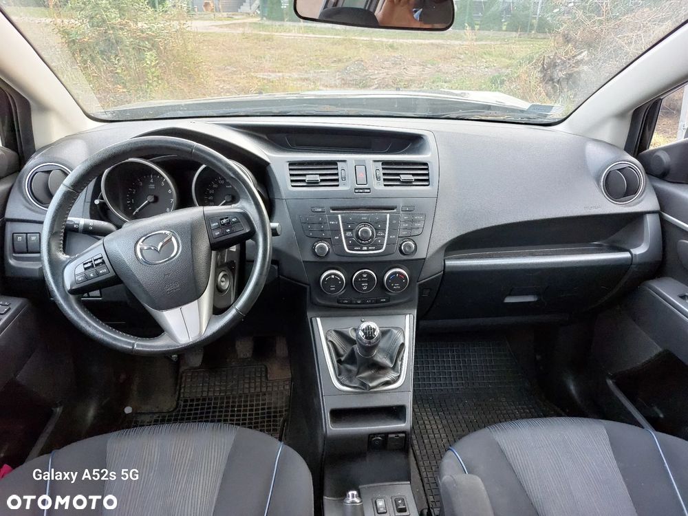 Mazda 5 - 10