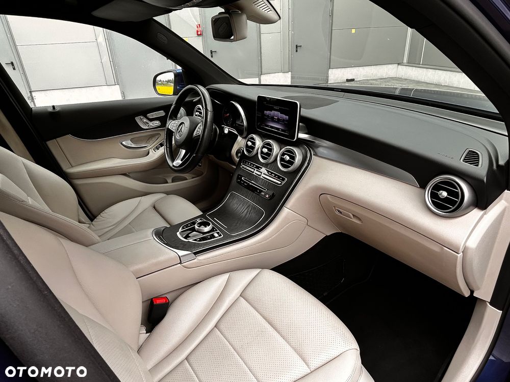 Mercedes-Benz GLC 300 4-Matic - 26