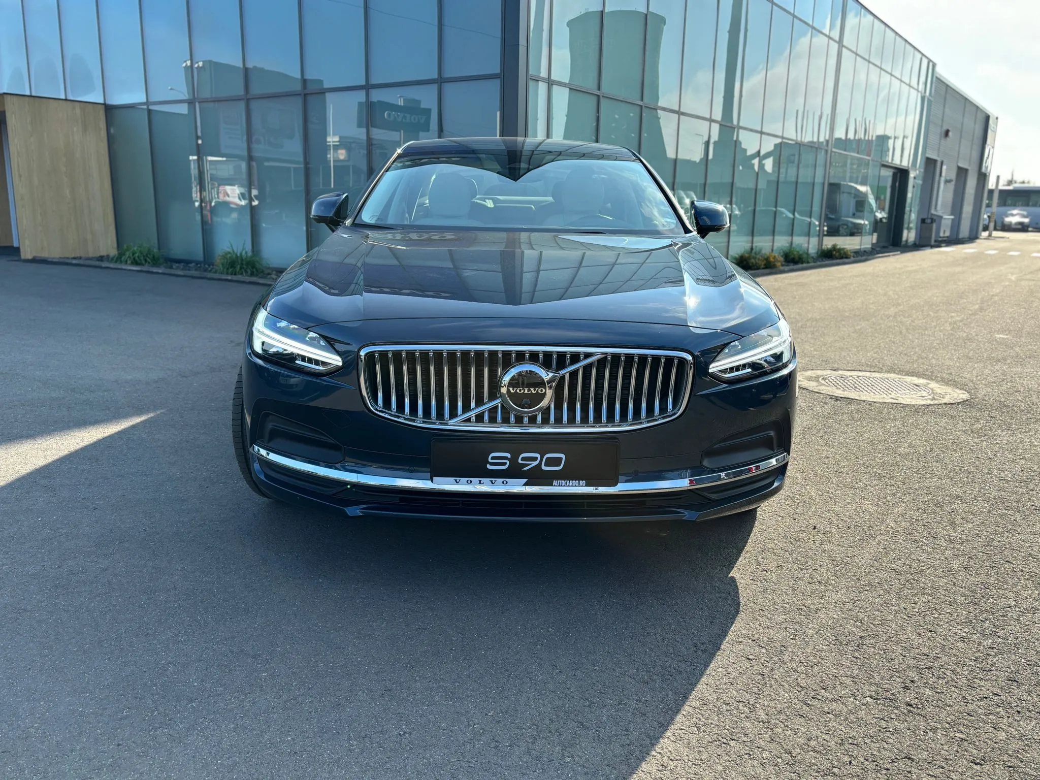 Volvo S90 - 2