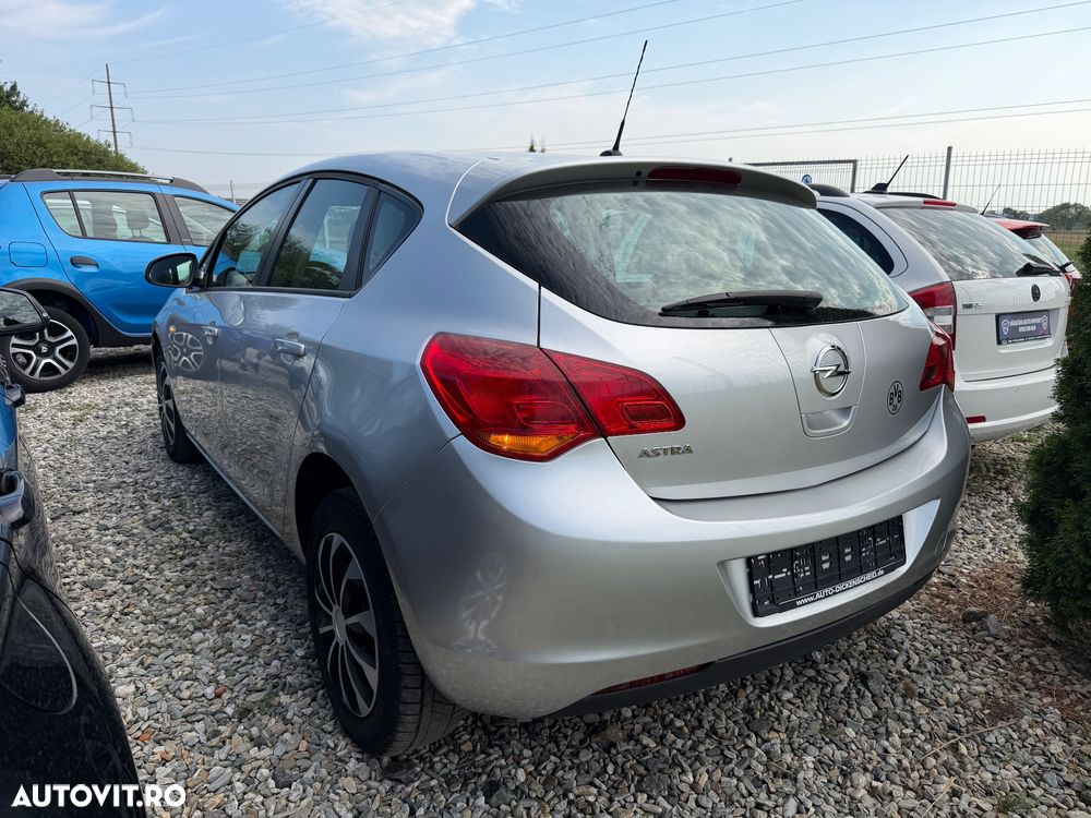 Opel Astra 1.6 - 3