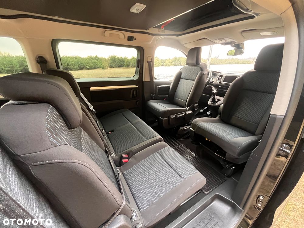 Peugeot Traveller Panama U10 2024r - 32