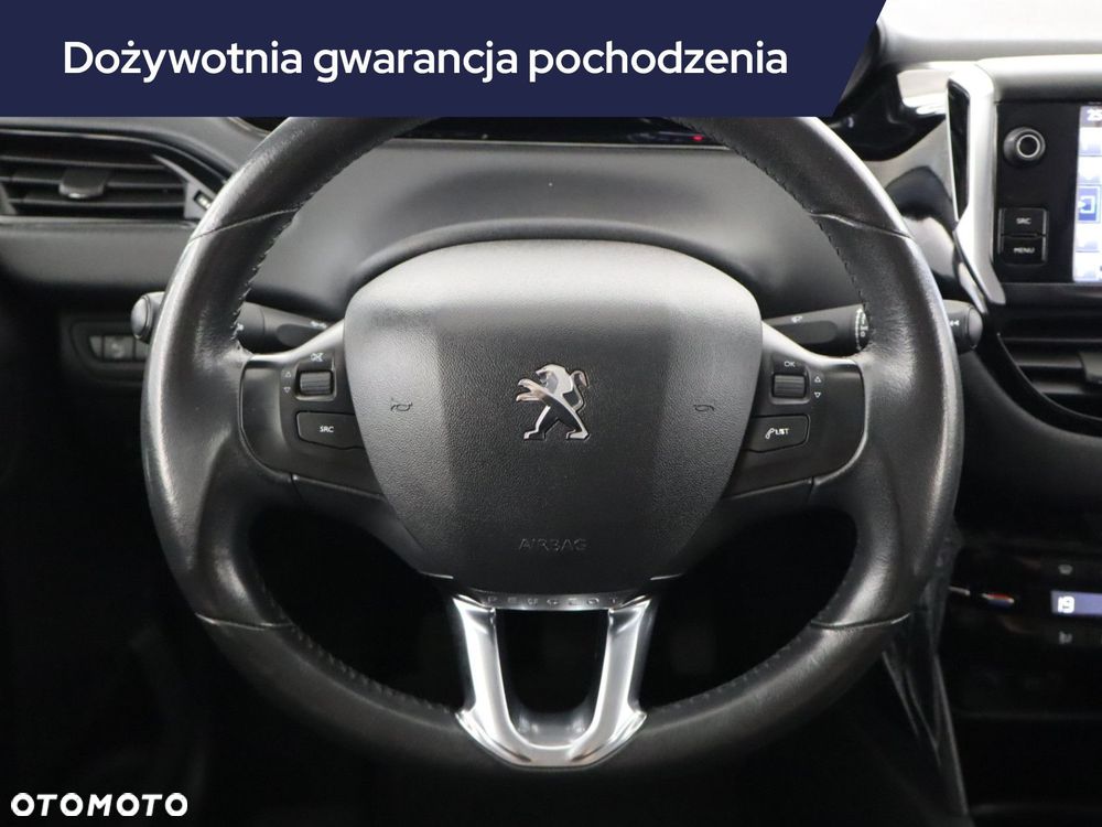 Peugeot 208 - 17