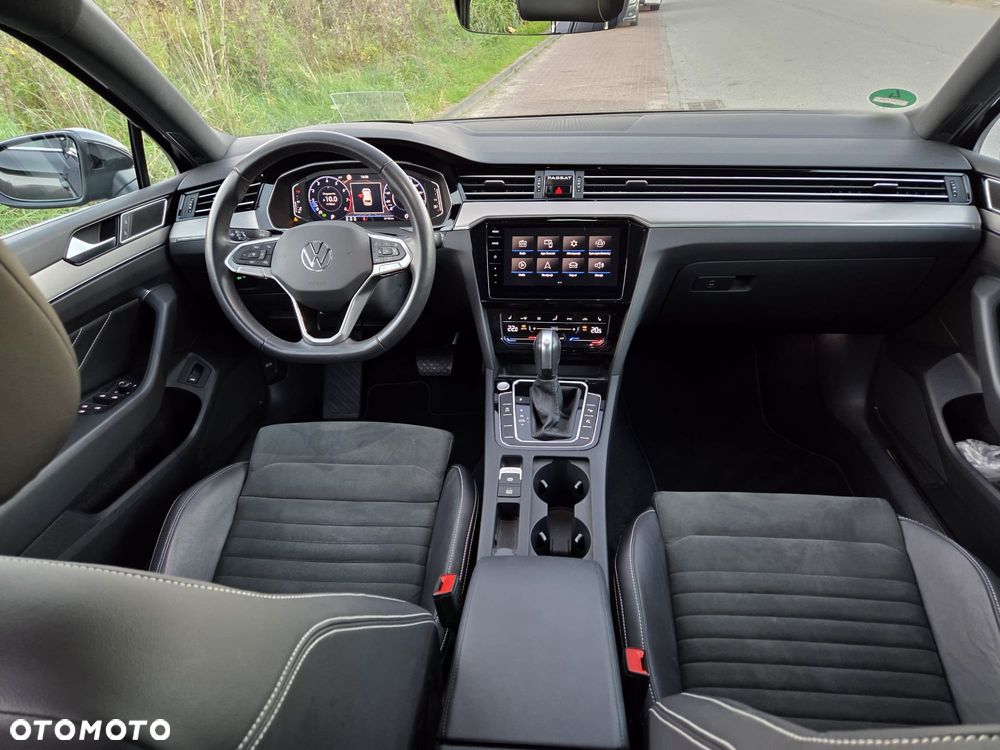 Volkswagen Passat - 10