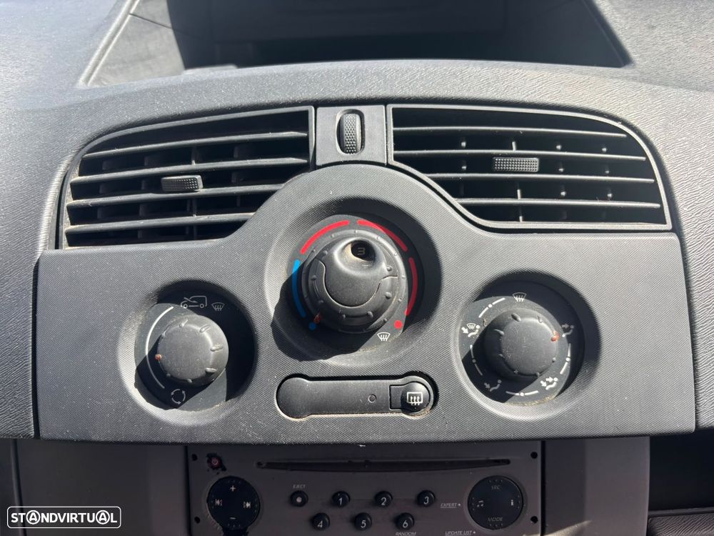 Renault Kangoo 1.5 dCI 86cv - 2 LUGARES - 27