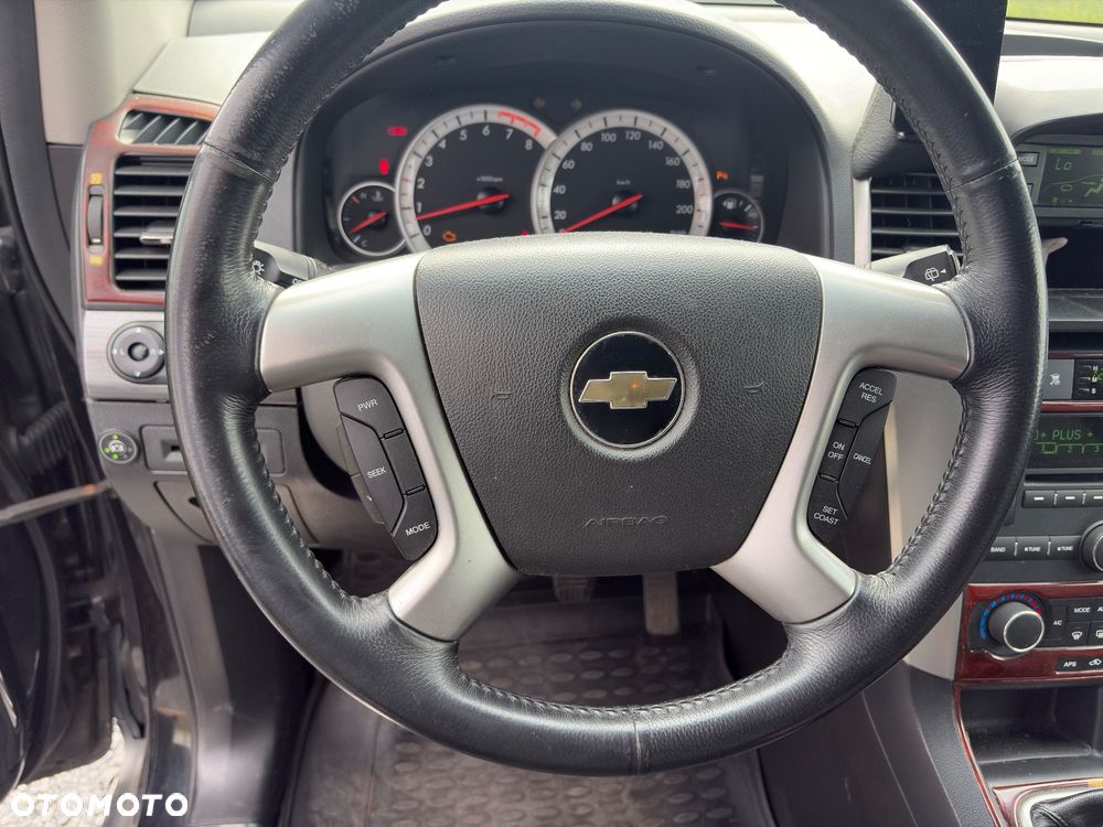 Chevrolet Captiva 2.4 2WD 7 Sitzer LS - 14