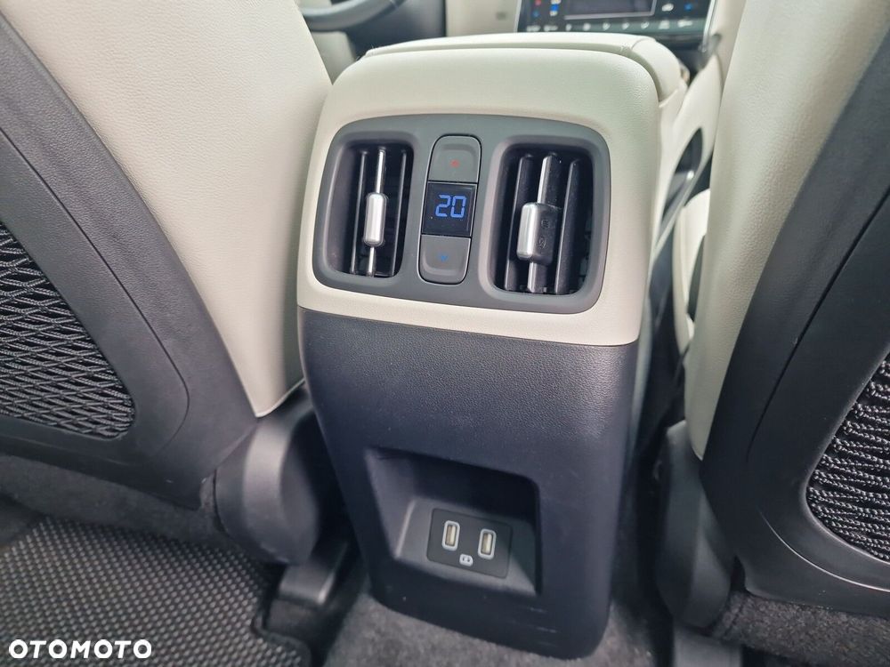 Hyundai Tucson 1.6 T-GDi HEV Platinum 4WD - 25