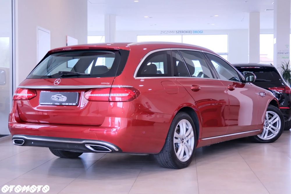 Mercedes-Benz Klasa E 220 d T 9G-TRONIC Avantgarde - 13