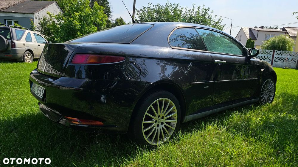 Alfa Romeo GT - 5