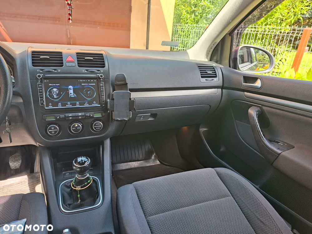 Volkswagen Golf - 8