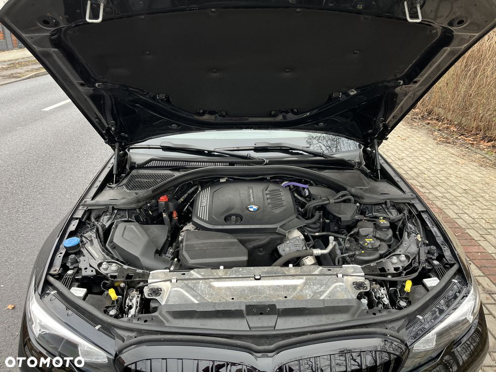 BMW Seria 3 318d Advantage - 22
