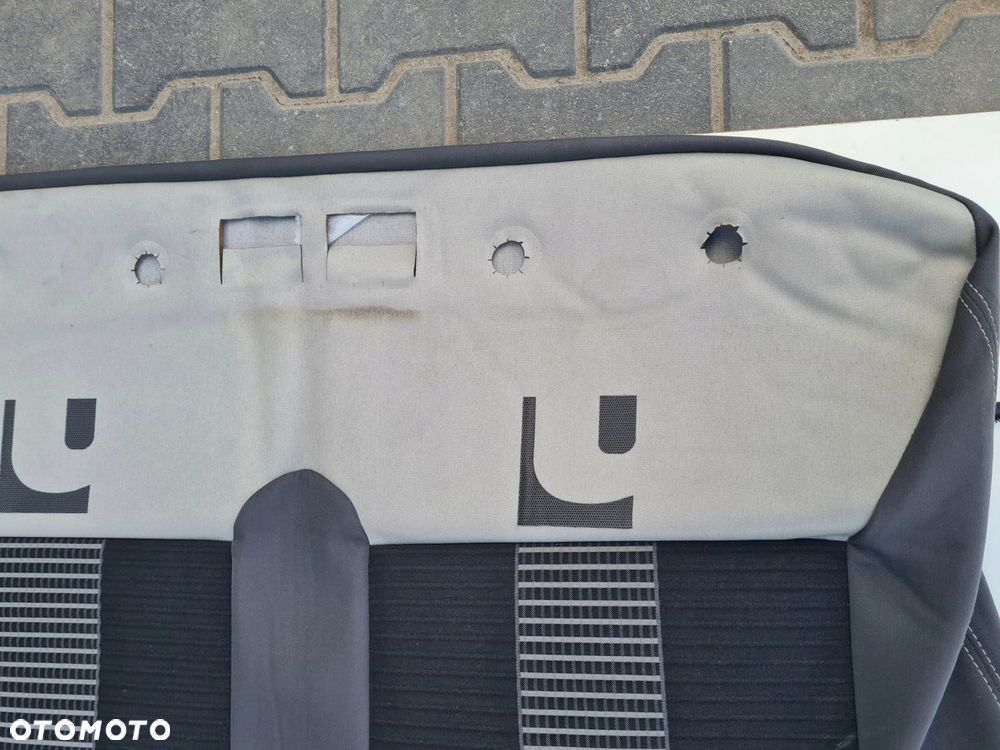 VW T5 UNITED materiał tapicerka fotel trójka tył - 4