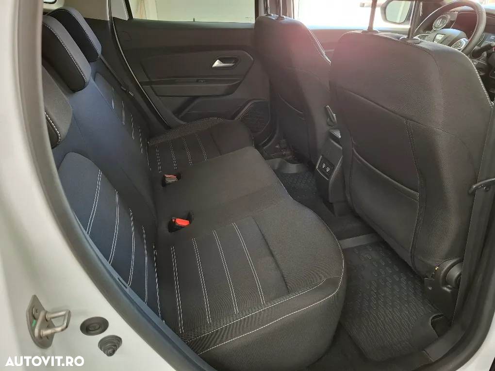 Dacia Duster 1.5 Blue dCi 4WD Prestige jante 17" - 11