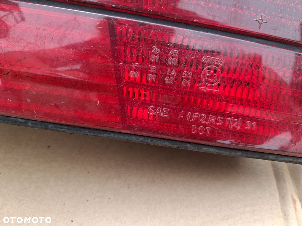 Lampa tył BMW E36 COUPE prawa lewa  1387653    1387654  OE - 7