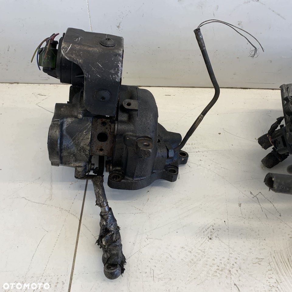 Turbosprężarka Turbina V310 Uszkodzona Vw Passat B8 3G 2.0 Bitdi Cua 15R - 7
