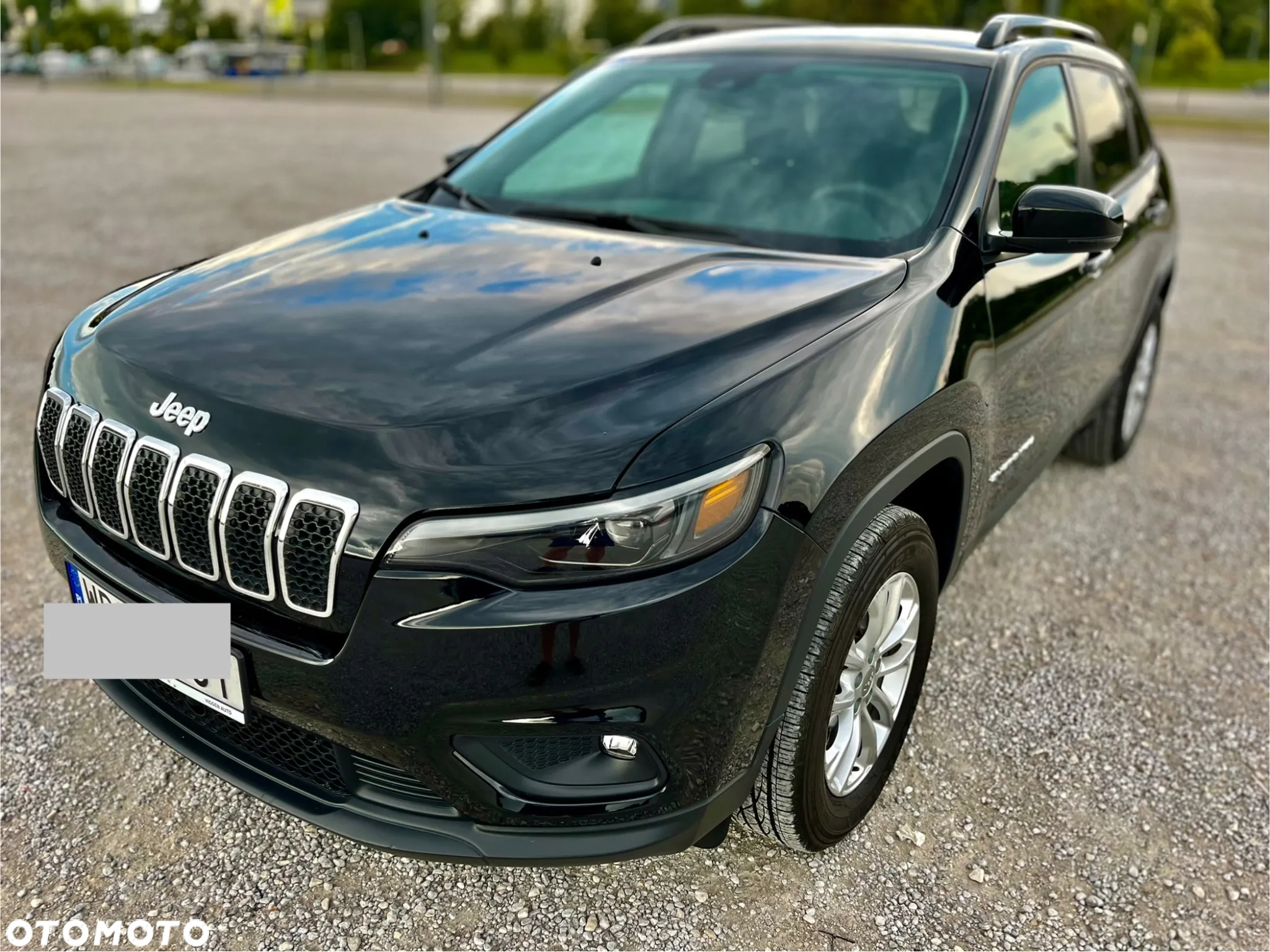 Jeep Cherokee - 12