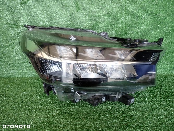 SUZUKI SX4 S-CROSS FULL LED 21- reflektor prawy lampa prawa - 1