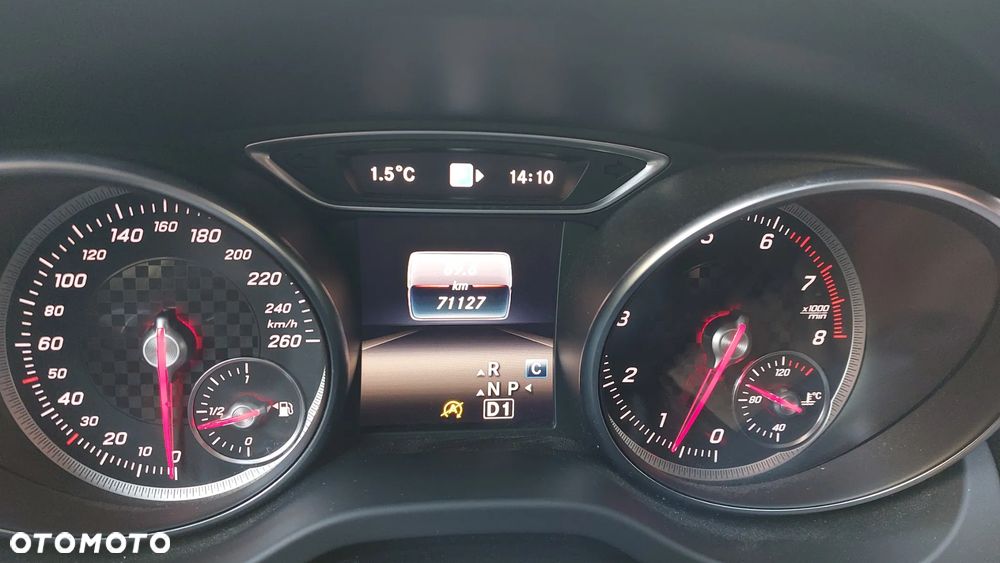 Mercedes-Benz Klasa A 220 4-Matic AMG Line - 4