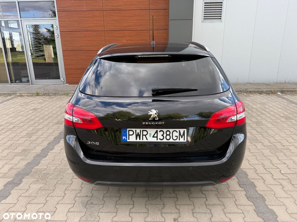 Peugeot 308 1.2 PureTech Allure S&S - 14