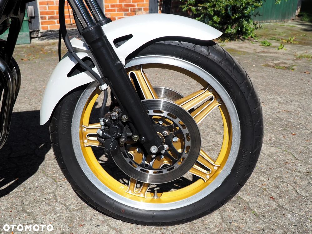Honda CB - 10
