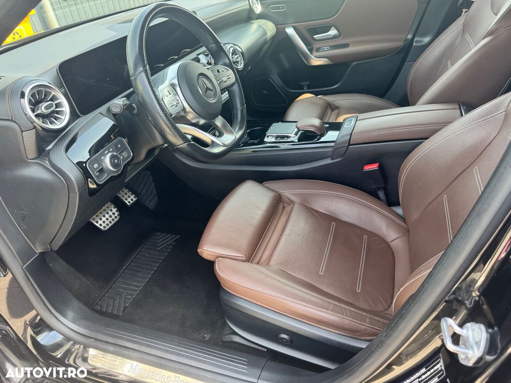 Mercedes-Benz A 250 4Matic 7G-DCT AMG Line - 14