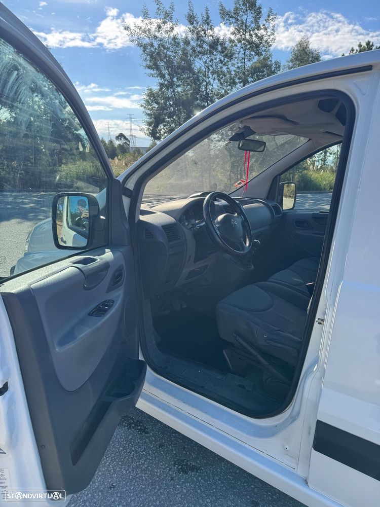 Citroën Jumpy 2.0 HDi L2H1Semi-Vidrada - 9