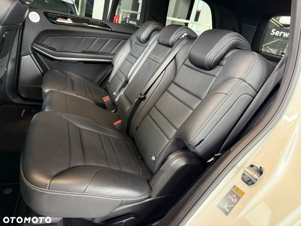 Mercedes-Benz GL - 14