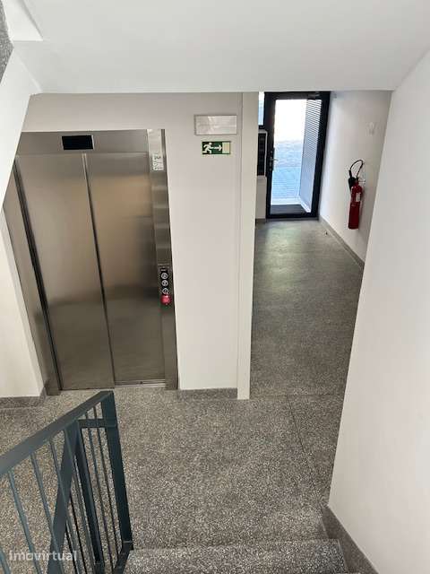 Apartamento T2 Senhora da Hora, junto ao metro - Grande imagem: 3/21