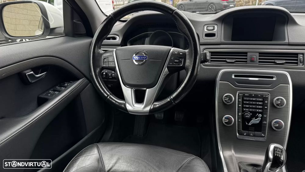 Volvo XC 70 2.0 D4 Momentum - 23