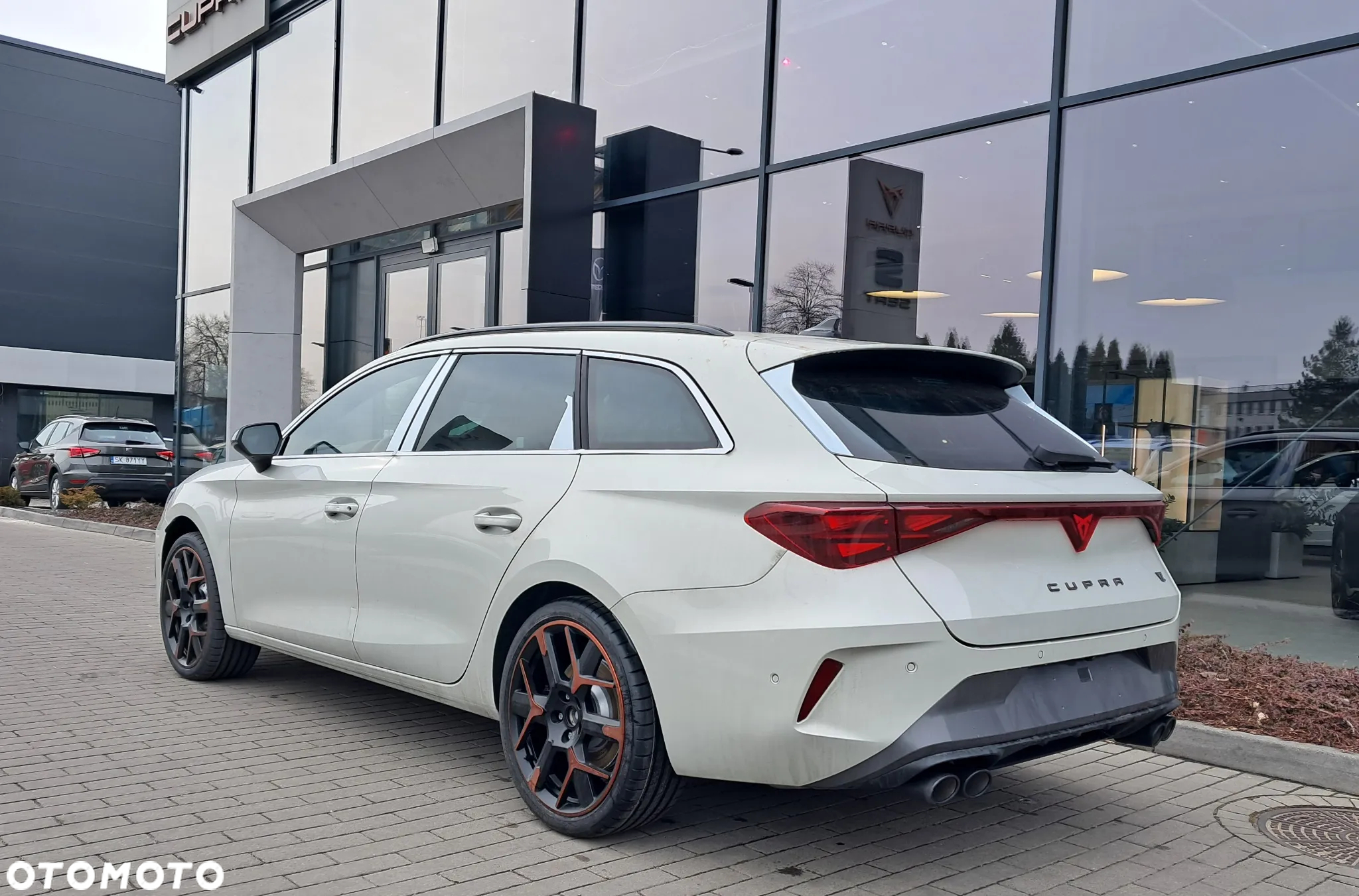 Cupra Leon Sportstourer - 3