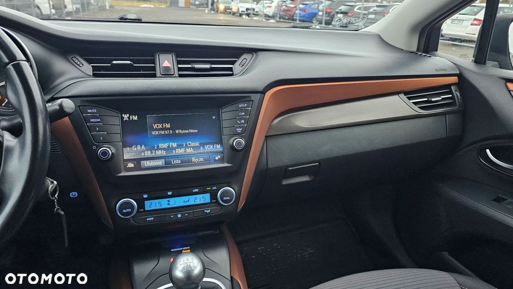 Toyota Avensis 1.8 Premium - 13