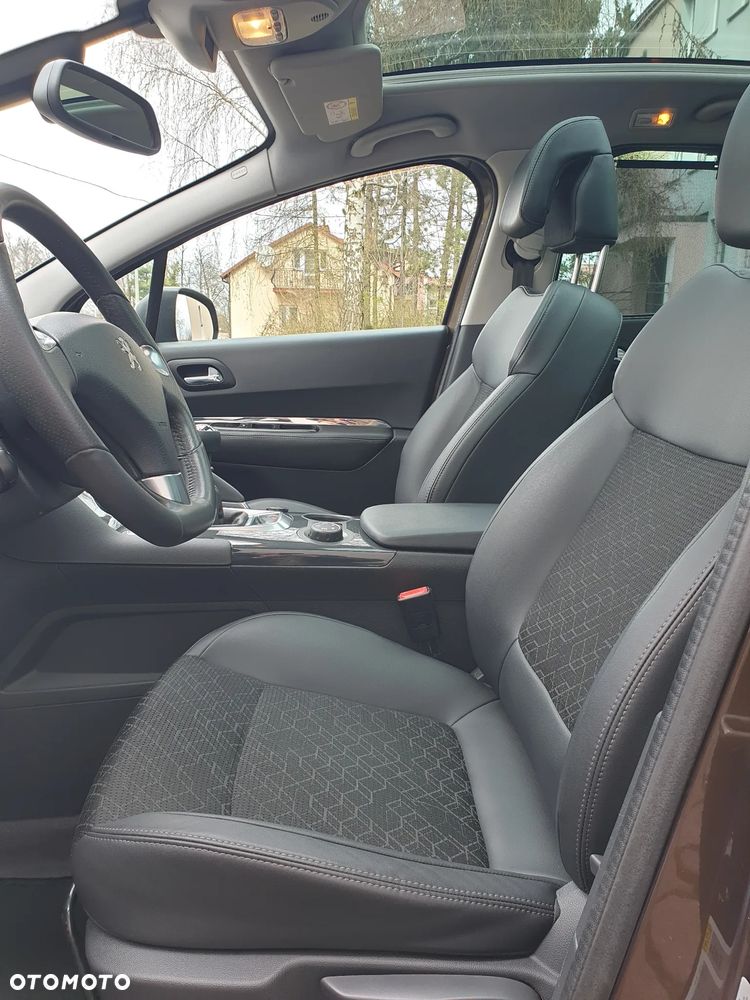 Peugeot 3008 HDi 115 Allure - 23