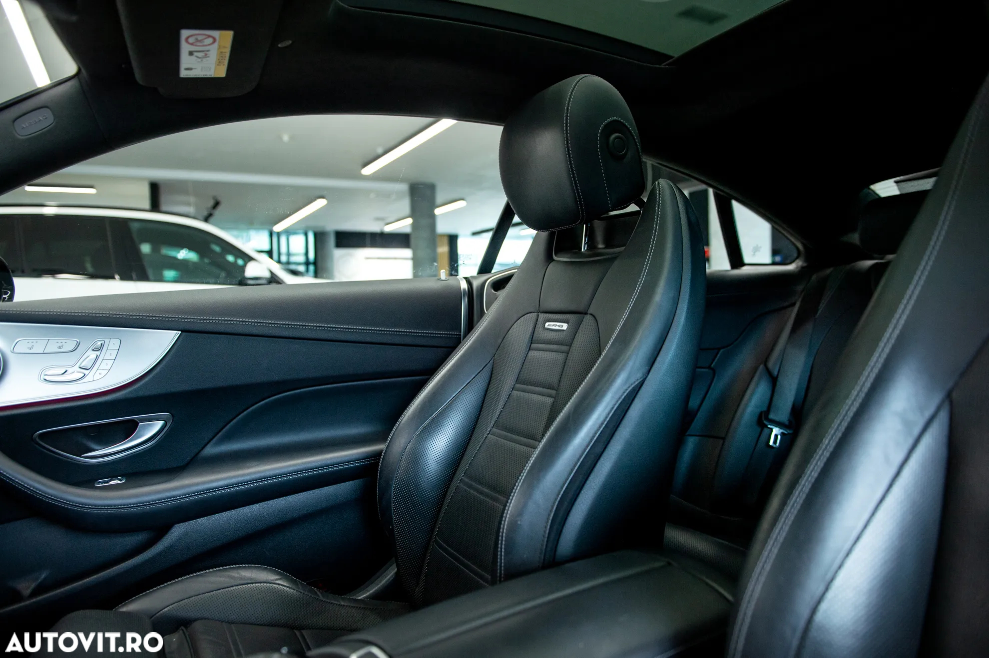 Mercedes-Benz E AMG 53 4Matic Coupe AMG Speedshift 9G-TRONIC - 29
