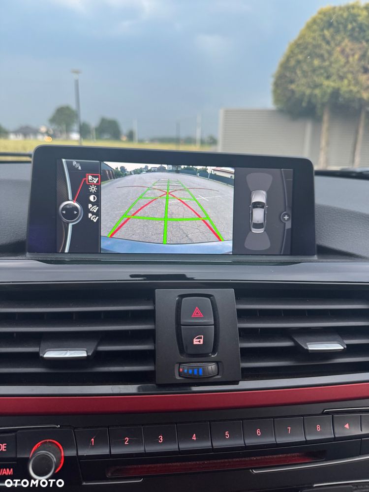 BMW Seria 3 335i Sport Line - 16