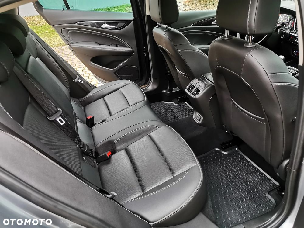 Opel Insignia 1.5 T Elite S&S - 17