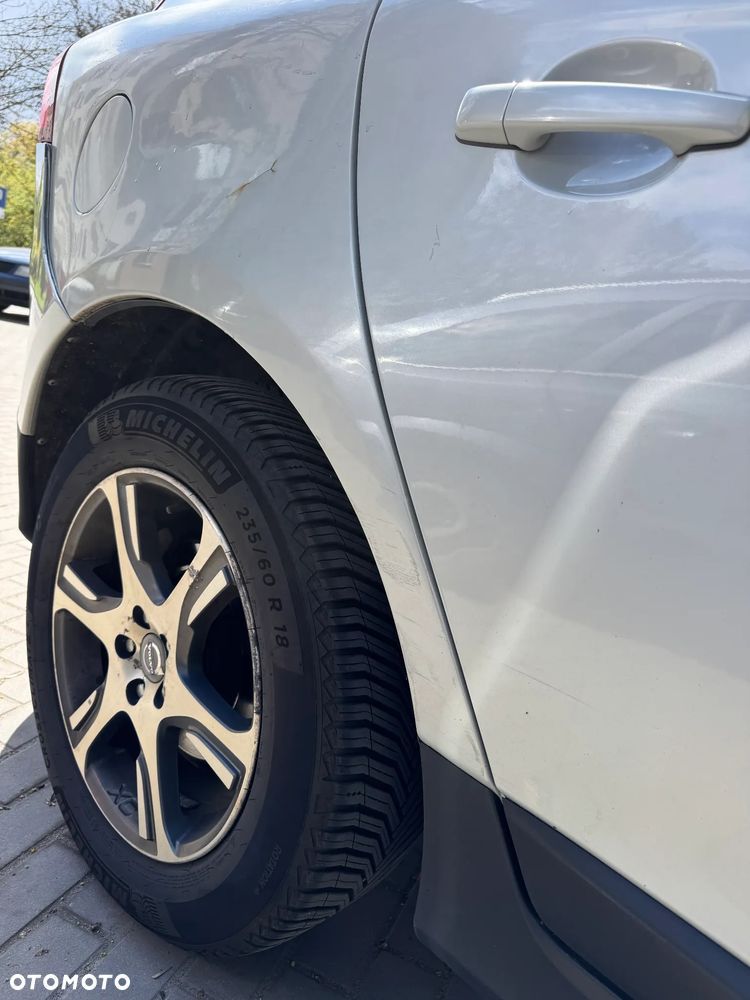 Volvo XC 60 D5 AWD - 12