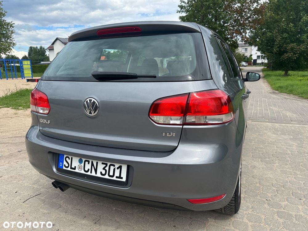 Volkswagen Golf - 10