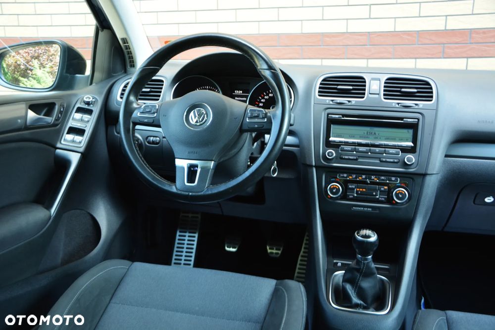 Volkswagen Golf 1.4 Style - 34
