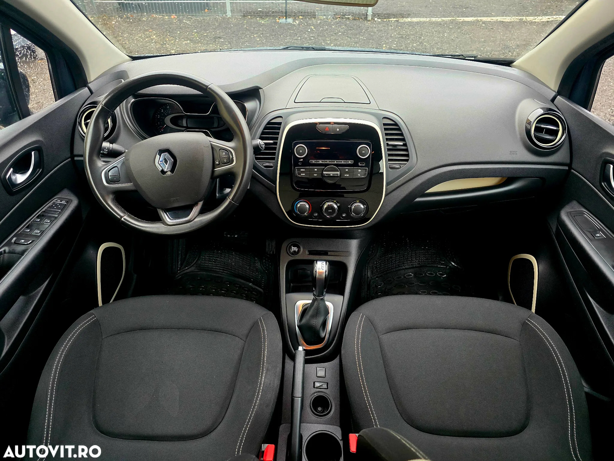Renault Captur dCi EDC Zen - 12