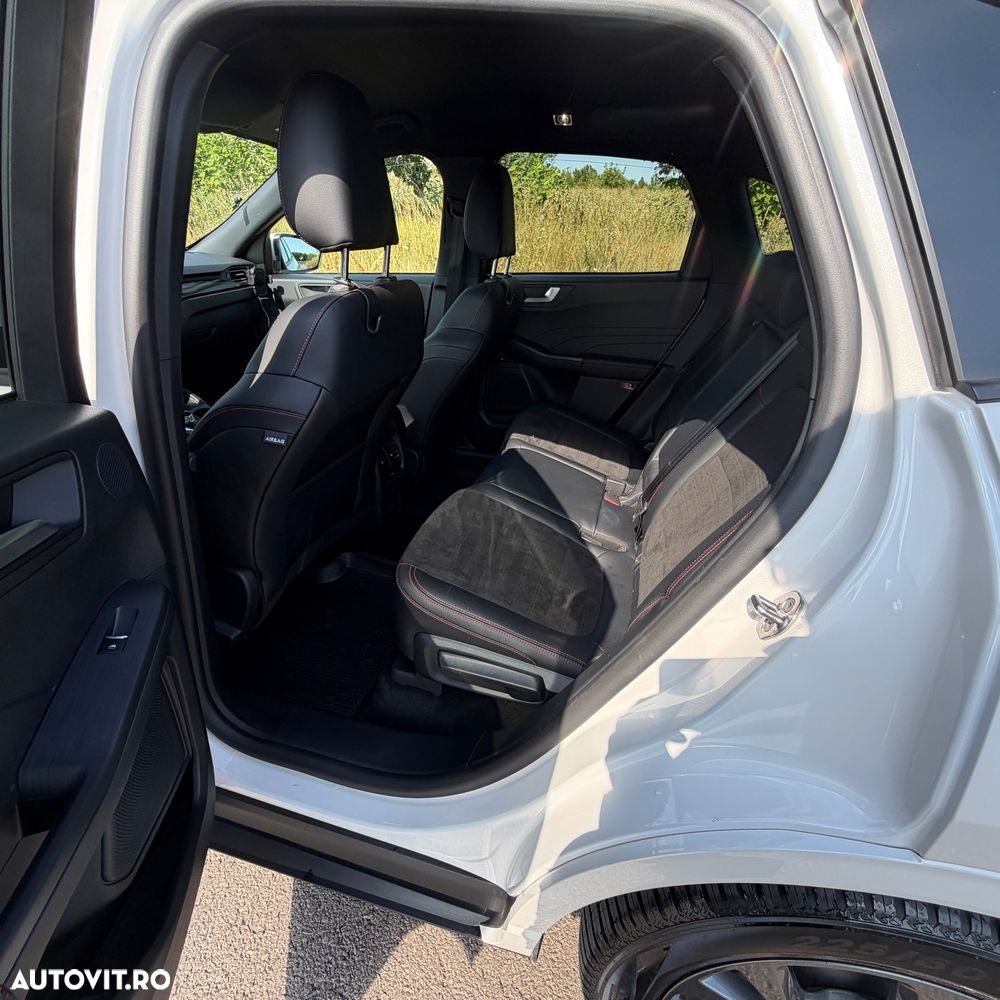 Ford Kuga - 12