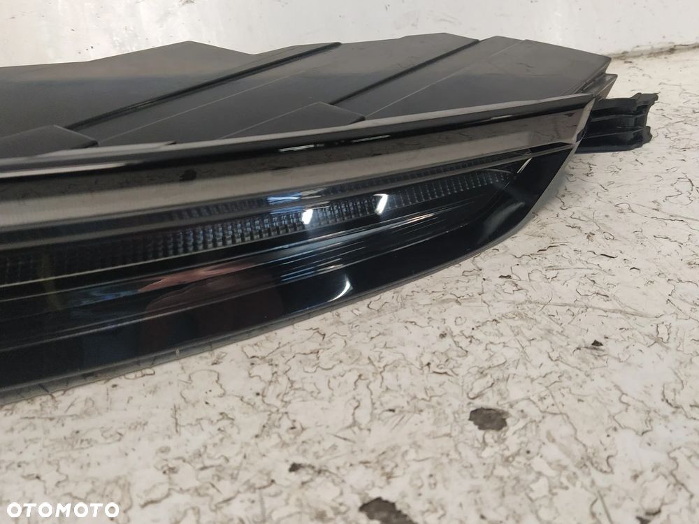 PORSCHE TAYCAN 9JA 19- LAMPA TYŁ TYLNA LED PRAWA EXCLUSIVE USA ORYGINAŁ - 6