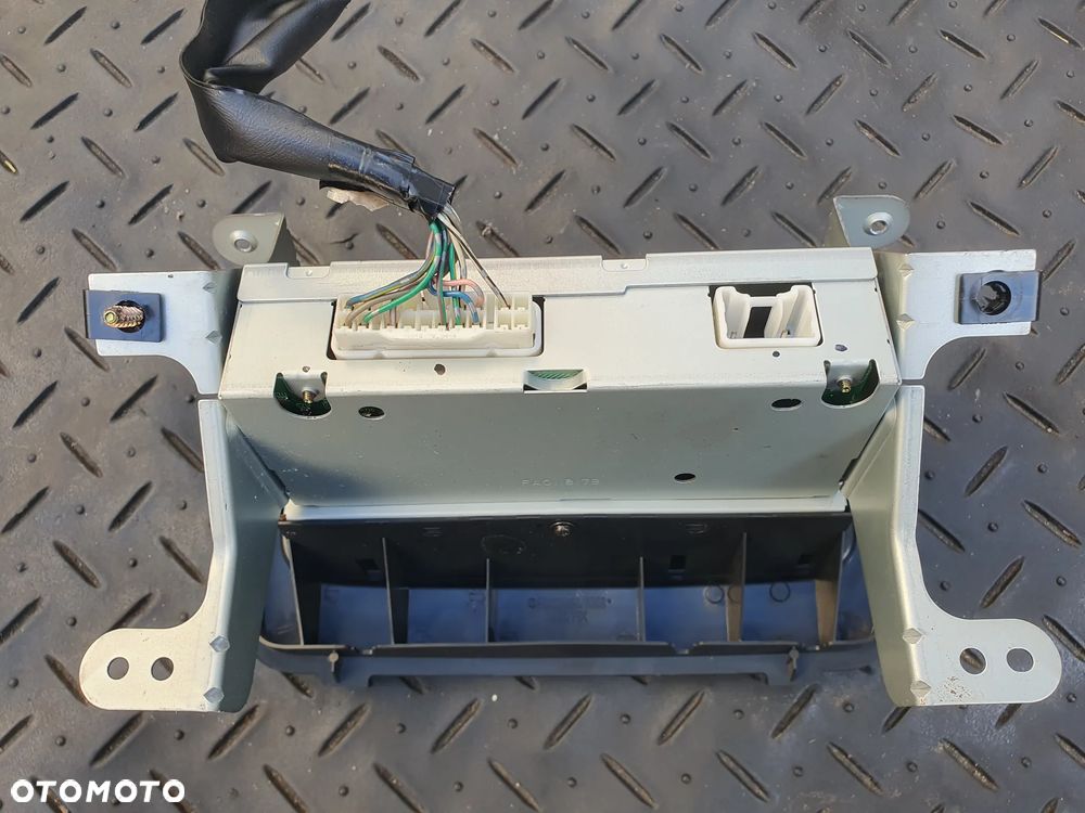 RADIO FARBYCZNE WYŚWIETLACZ TOYOTA YARIS VERSO 1999-    86110-52121 - 4