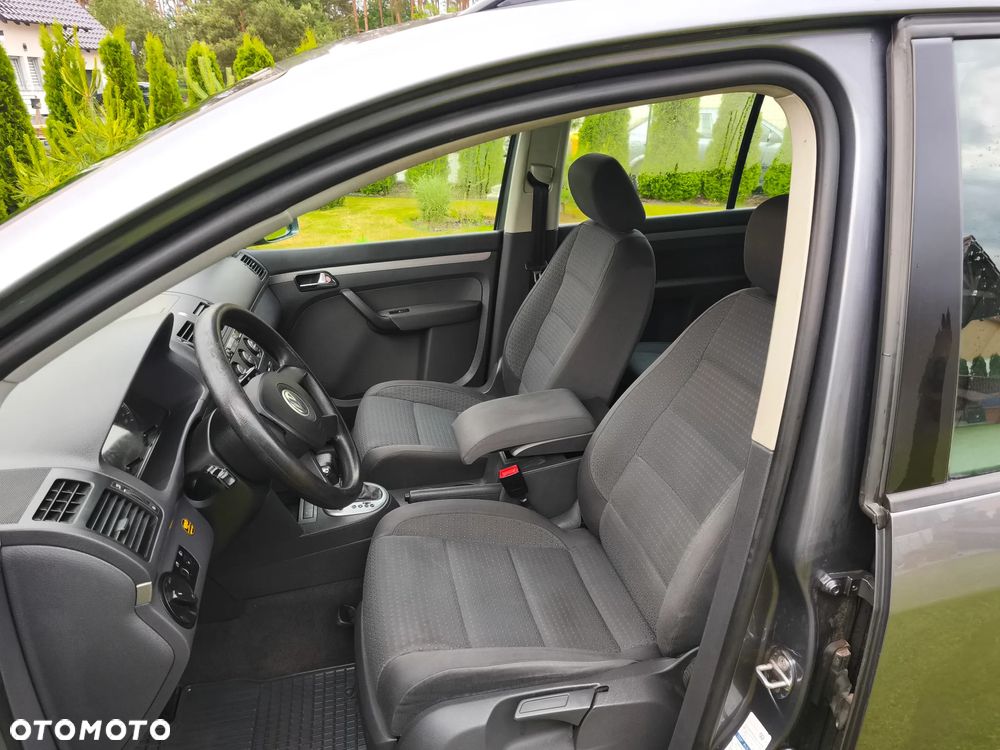 Volkswagen Touran 1.6 FSI Trendline Tiptr - 15