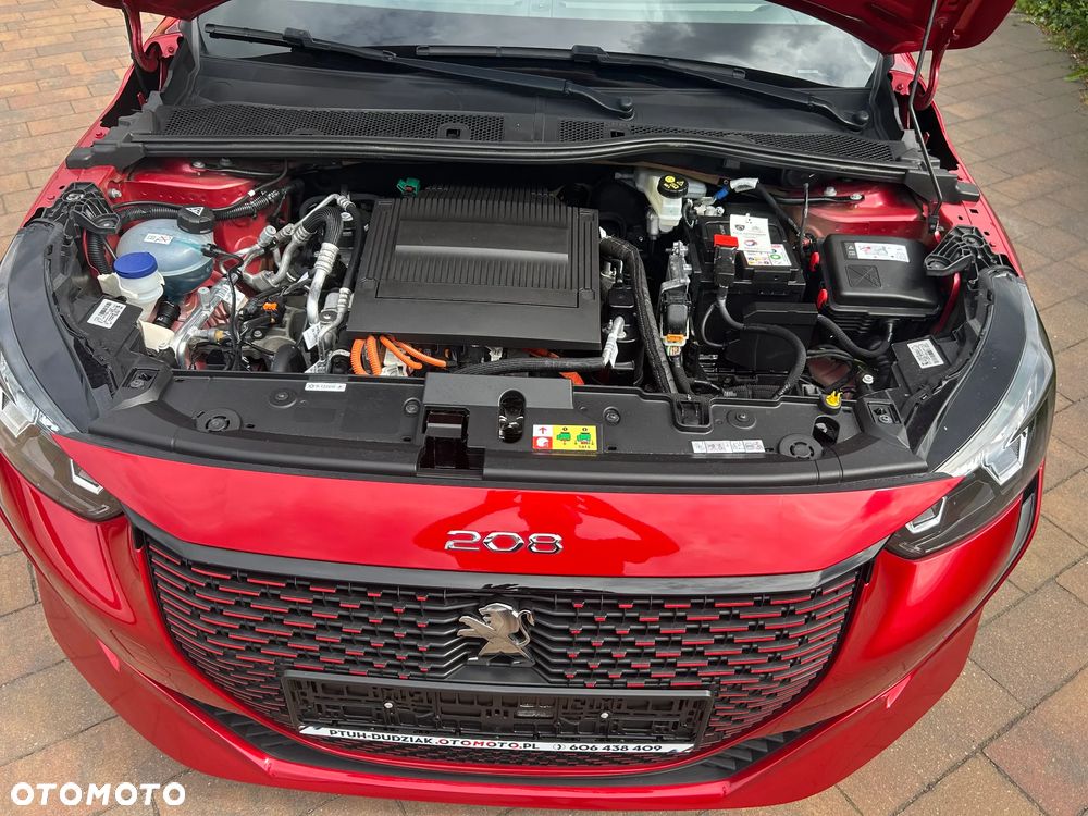 Peugeot 208 Elektromotor 136 Allure+ - 23