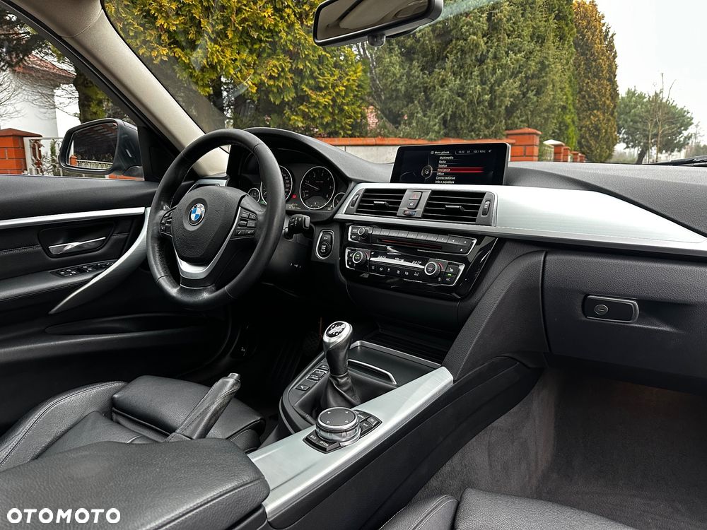 BMW Seria 3 320d Edition Luxury Line Purity - 12